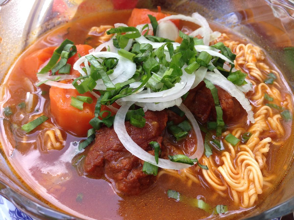 S Phuot Homestay - 3A Lam Son, Ward 2, Tan Binh District ホーチミン市 エクステリア 写真