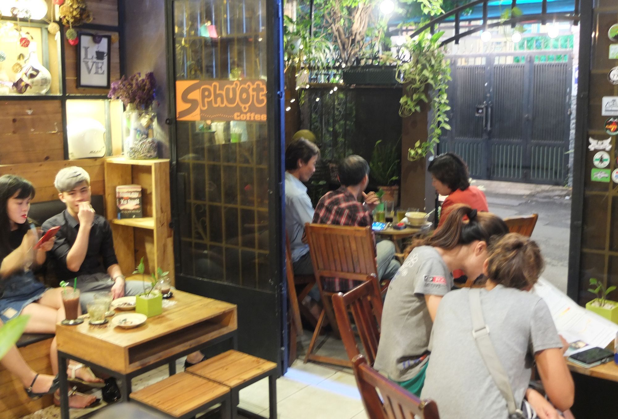 S Phuot Homestay - 3A Lam Son, Ward 2, Tan Binh District ホーチミン市 エクステリア 写真
